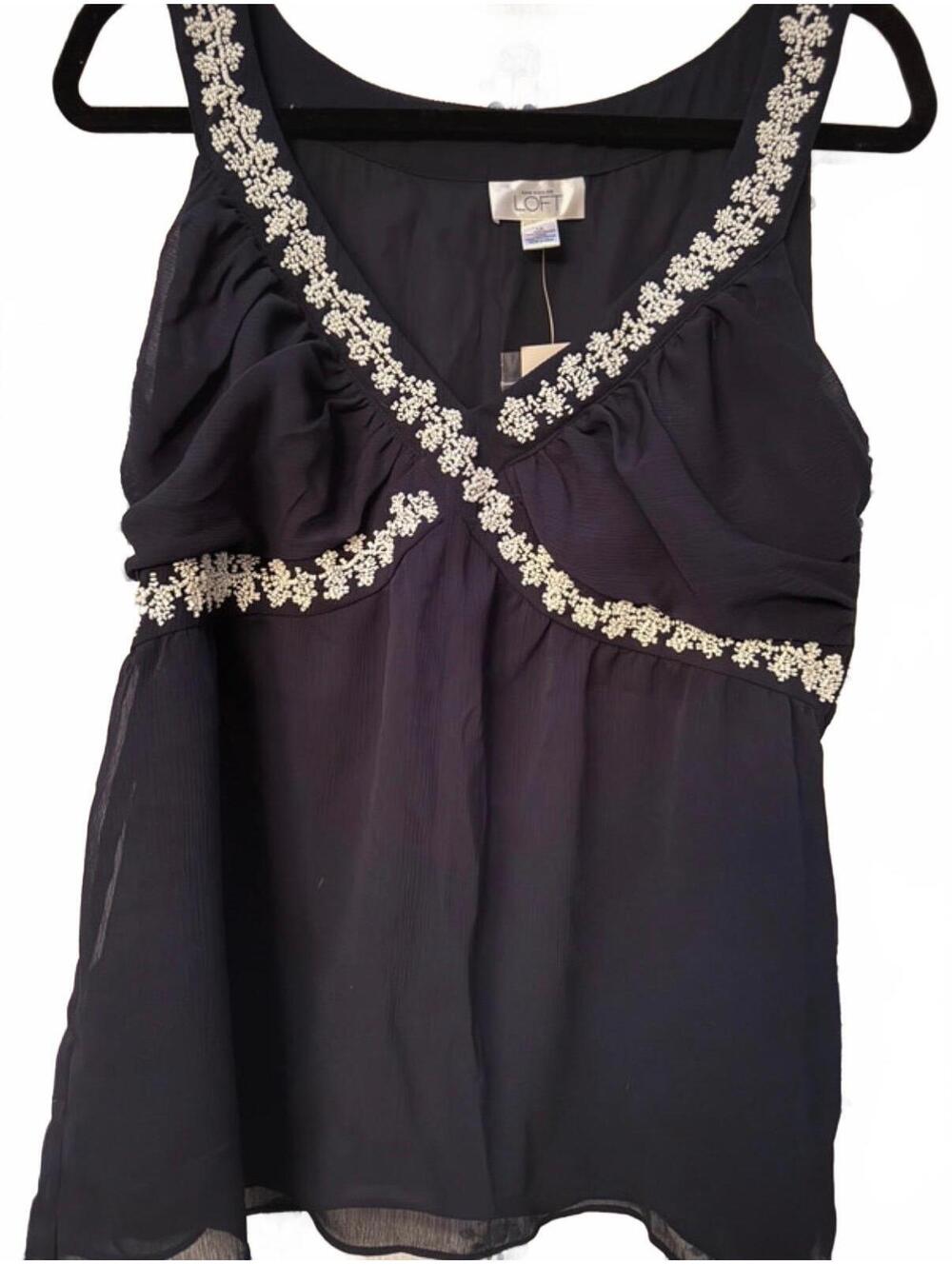 Ann Taylor LOFT Navy Floral Lace Sleeveless Top Size 16